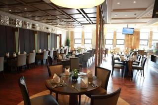 Chengdu Joyhub Air Hotel - 1