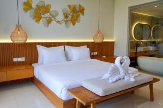 Villa Bong In the Heart of Canggu - By Aroha Holiday Homes - 7