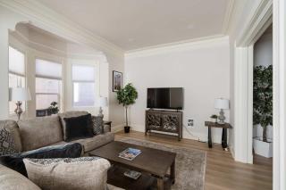 Alphabet District - 2BR Retreat - Prime Locale - 9