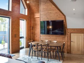 Briallen - Primrose - Ukc7075 - 9