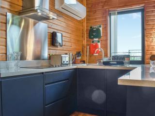 Briallen - Primrose - Ukc7075 - 5