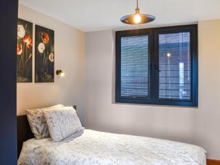 Briallen - Primrose - Ukc7075 - 1