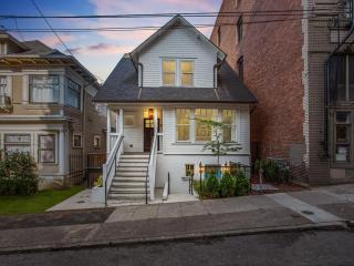 Stay Portland - Elegant World's Fair 4BR Home 97 WalkScore - 0