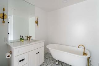 Stay Portland - Sophisticated 2BR - Prime NW 23rd Location - 6
