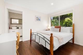 Olive Grove - Pet Friendly with Fireplace - 5