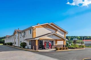 Super 8 By Wyndham Franklin - 3