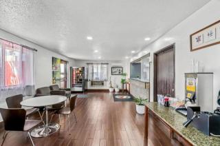 Super 8 By Wyndham Franklin - 1