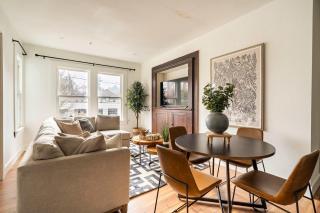 Stay Portland - 3BR - Sleeps 6 - Steps to NW 23rd - Fast WiFi - 5