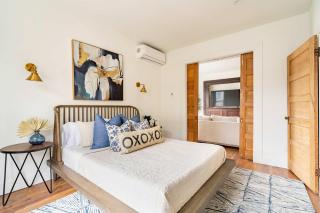 Stay Portland - 2BR Flat - Walk to NW 23rd Shops & Cafes - 6