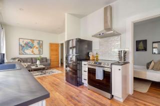 Stay Portland - The Etourdissante Suite - Forest Park & Local Eats - 5