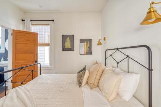 Stay Portland - The Etourdissante Suite - Forest Park & Local Eats - 1