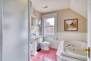 1910 Historic Jessie Morehead House - 98 WalkScore - 6