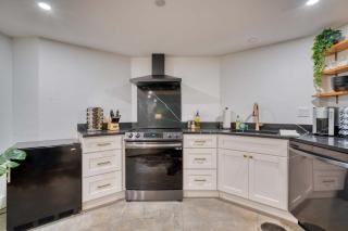 Stay Portland - 1910 Historic Jessie Morehead House - 98 WalkScore - 3