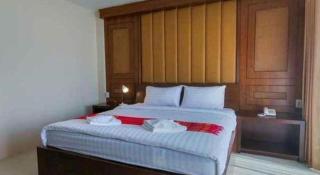 Bees Smile Hotel - 8