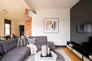 Stay Portland - Scandinavian Loft - Local Espresso & Boutiques - 3