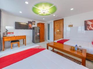 OYO 1028 Flower House Apartment - 6