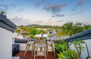 St Tropez 8 - Waterfront Retreat with Rooftop Spa & Sauna - 5