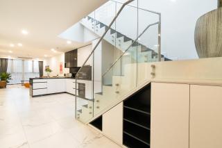 Vela Luxe The Galleria - 2