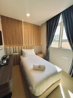 Royal Guest House RGH - 5