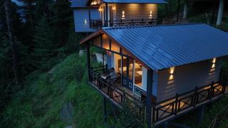 Boutique Premium Mountain View Chalet - 0