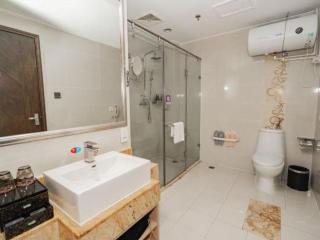 Qingdao Danube International Hotel - 5