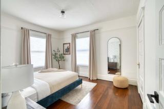 Renovated Craftsman - Fast Wifi - WalkScore 95 - 2