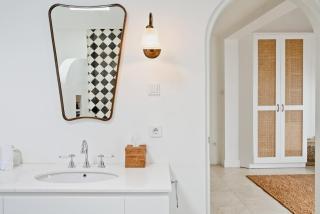 Luxurious & Bespoke Upscale 3BR Villa in Canggu - 7