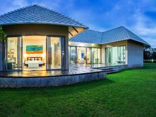 Lucerne Villa Resort - 3