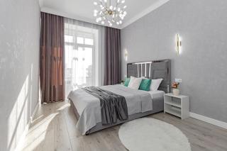 Grand Champion Central Stay - 8