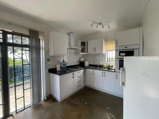 Homely Cottage Near Lake Naivasha, Elwai Visitor Centre - 3