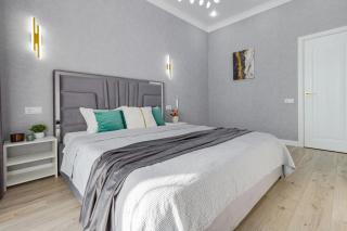 Grand Champion Central Stay - 0