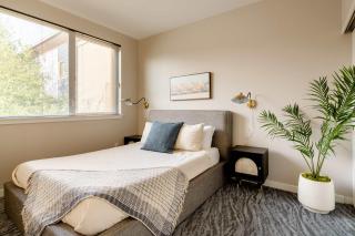 Stay Portland - Modern Home in Foodie District - 2BR - Sleeps 4 - 8