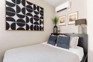 Stay Portland - Sunny Studio - New Build - AC - Fast WiFi - 4