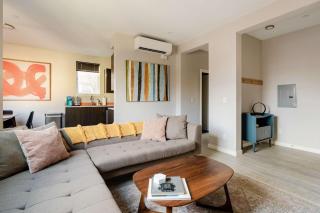 Stay Portland - The Mid-Century Cabin in Portland - Thrift & Eat - 8