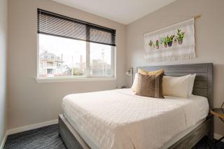 Stay Portland - The Mid-Century Cabin in Portland - Thrift & Eat - 3