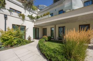 Unique Studio in Lodz with Balcony by Noclegi Renters - 3