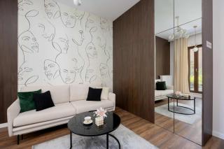 Unique Studio in Lodz with Balcony by Noclegi Renters - 1