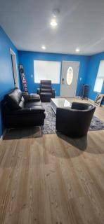 Work & Lake Guest house at Airport - 4