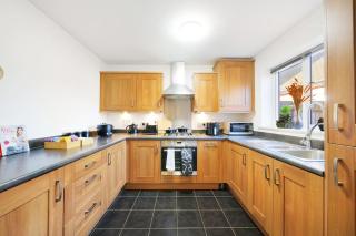 3Bedroom 5Bed 2Bath Ensuite Prv-Parkin x2 - 8