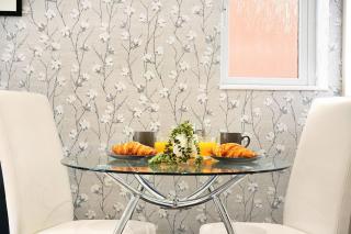 3Bedroom 5Bed 2Bath Ensuite Prv-Parkin x2 - 2