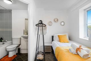 3 BR 6 Beds 3 Bath Garden Parking Heathrow 15 min Windsor & Legoland - 3