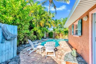 Catching Waves - Ready for Guests January 2025 - 5