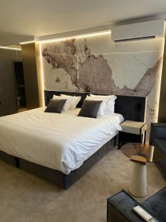 Aslan Gold Hotel - 1