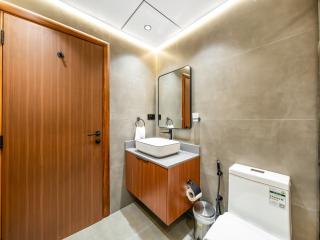 Luxury Apartment In the Heart of Dubai Marina - 9