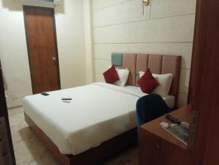 Accuotel Inn Minakshi - 6