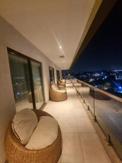 Your Cozy 2-Bedroom Escape at The Signature, Accra - 7