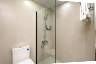Vacay Lettings - Lake Terrace JLT - Walk to Metro - 1