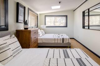 Stay Portland - Portland Classic - Walk to Local Coffee & Food - 5