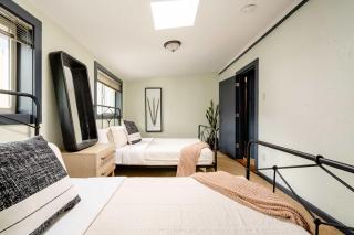 Cozy Calm Vibes in PDX- Near Local Coffee & Food - Portland - 7