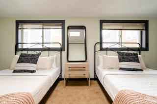 Stay Portland - Moab Vibes in PDX- Walk to Local Coffee & Food - 7